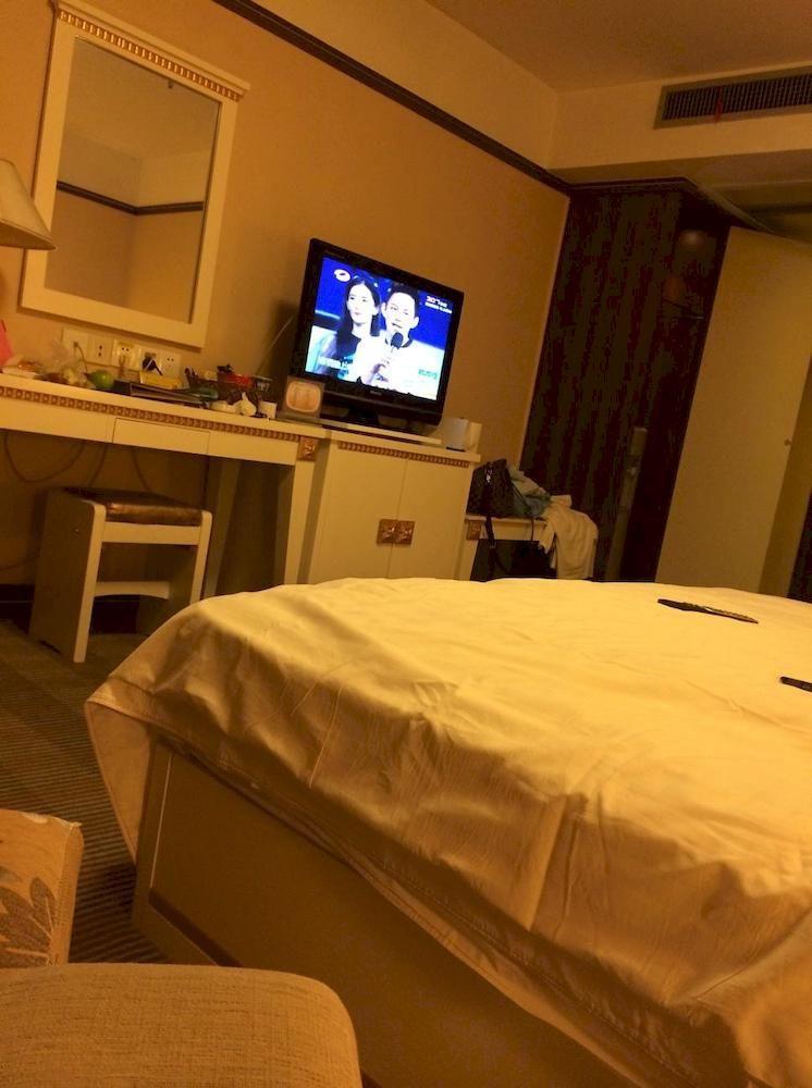 Yantai Asia Hotel Kültér fotó