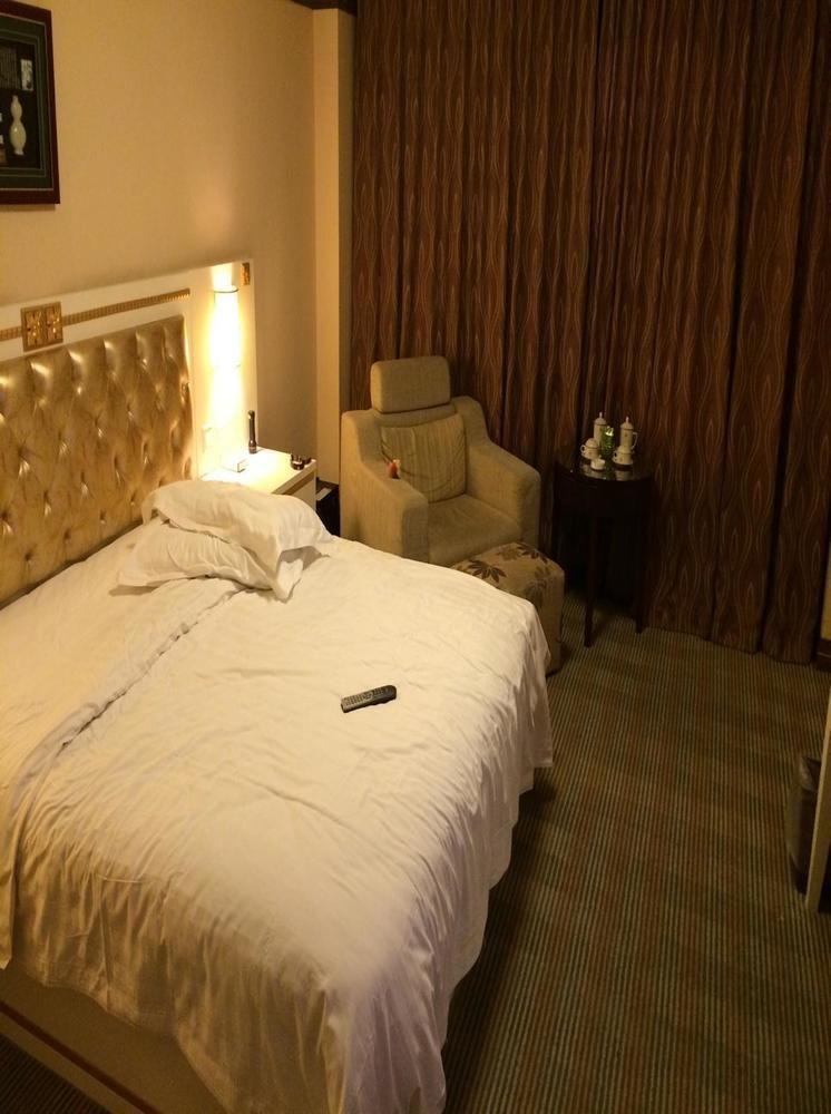 Yantai Asia Hotel Kültér fotó