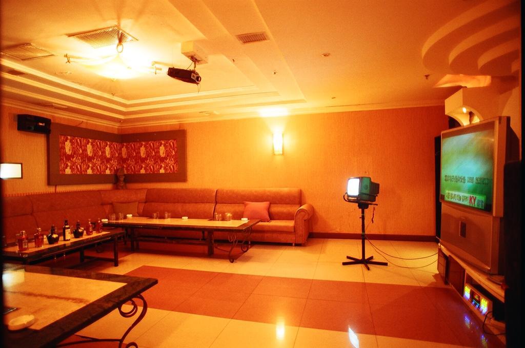 Yantai Asia Hotel Kültér fotó
