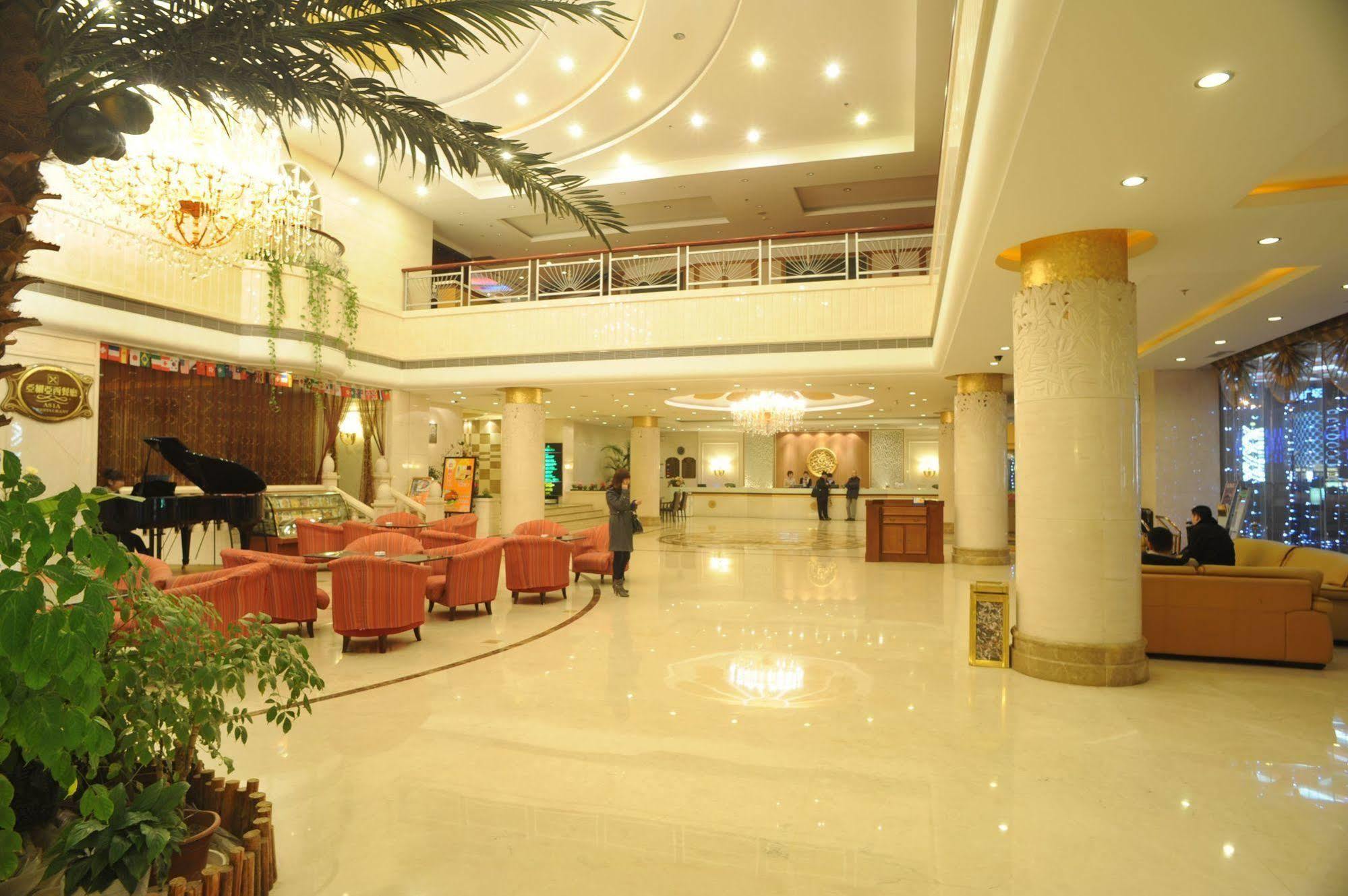 Yantai Asia Hotel Kültér fotó